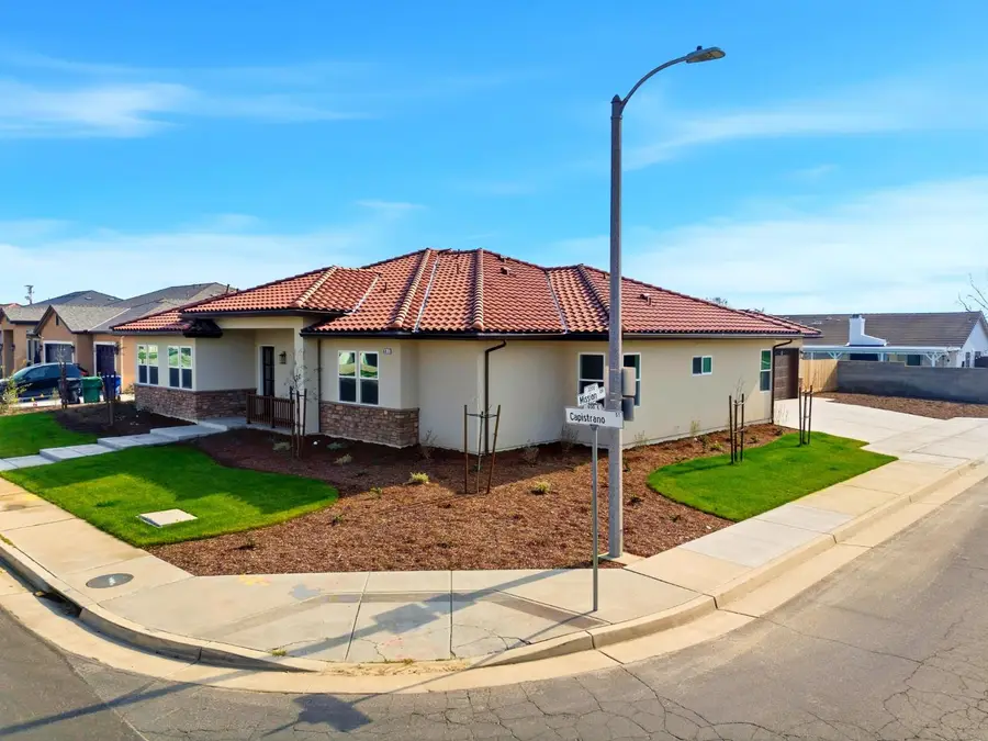 603 E Capistrano Street, Hanford, CA 93230 - Image #2