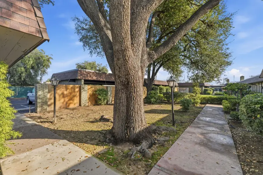 3679 N Fruit Ave, Fresno, CA 93705 - Image #2