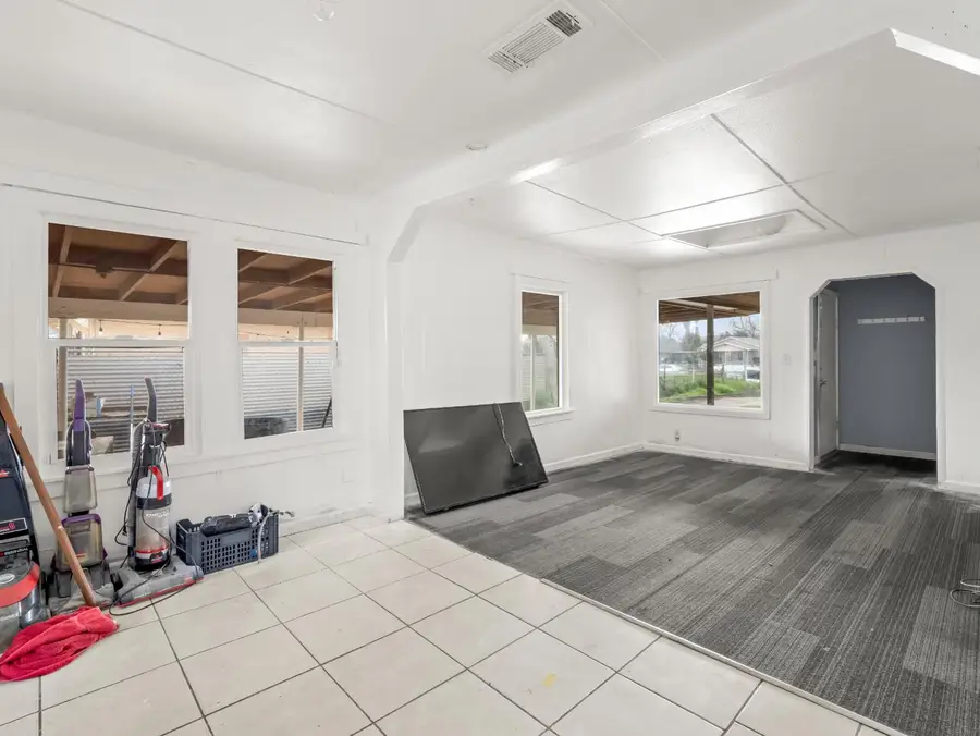 2509 S 10th Street, Fresno, CA 93725 - Image #3