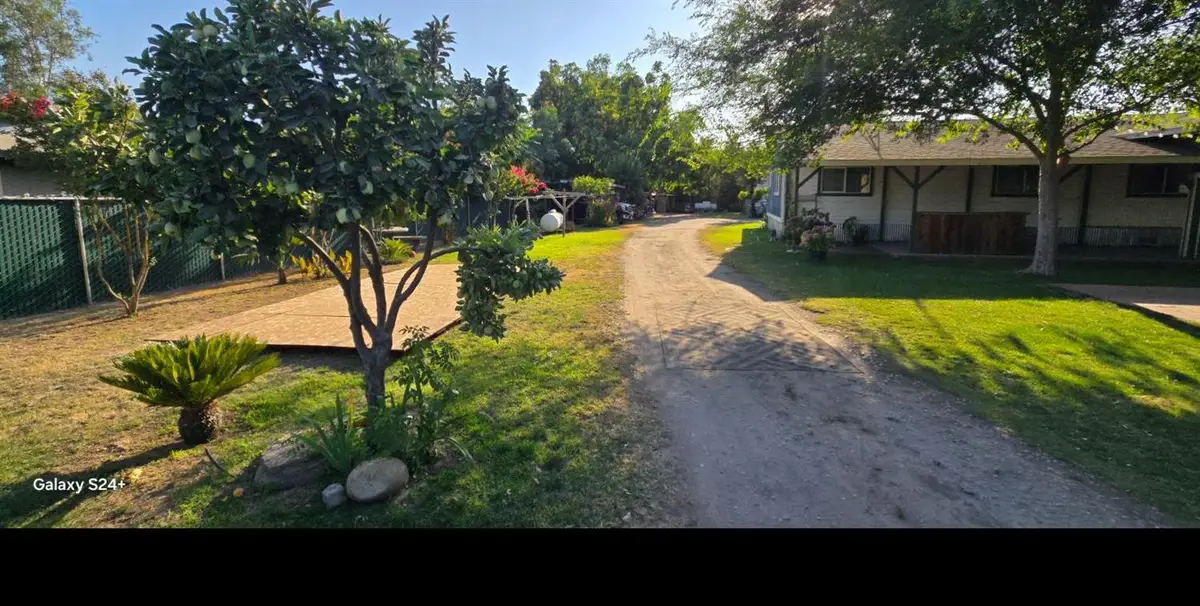 4315 E Lincoln Avenue, Fresno, CA 93725 - Image #1