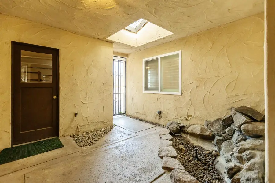 637 N Village Green Street, Porterville, CA 93257 - #3