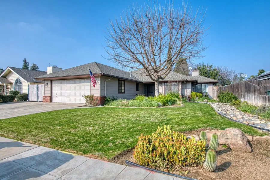 1495 Purvis Avenue, Clovis, CA 93611 - Image #2