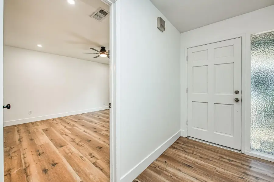 1068 W Browning Avenue #A, Fresno, CA 93711 - Image #2