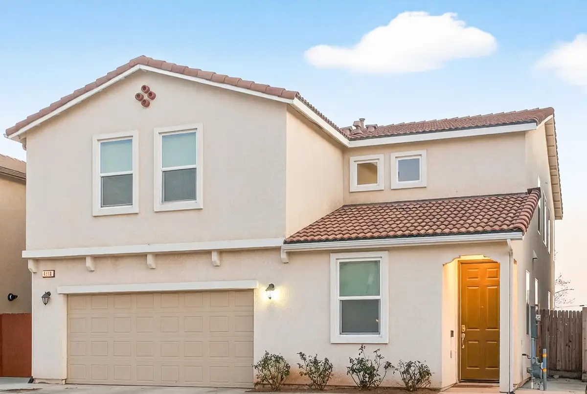 4910 E Alexander Ave, Fresno, CA 93725 - Image #1