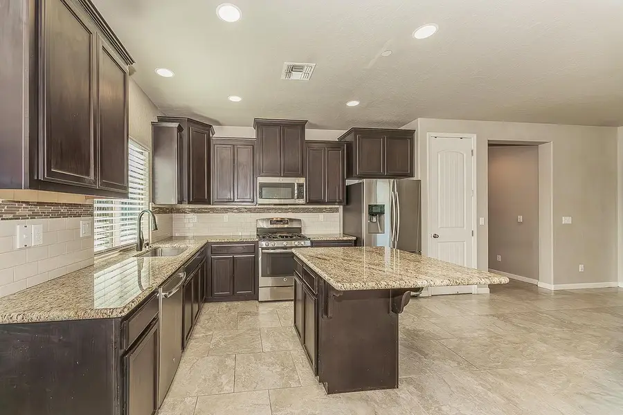 3028 N Hornet Avenue, Fresno, CA 93737 - Image #3