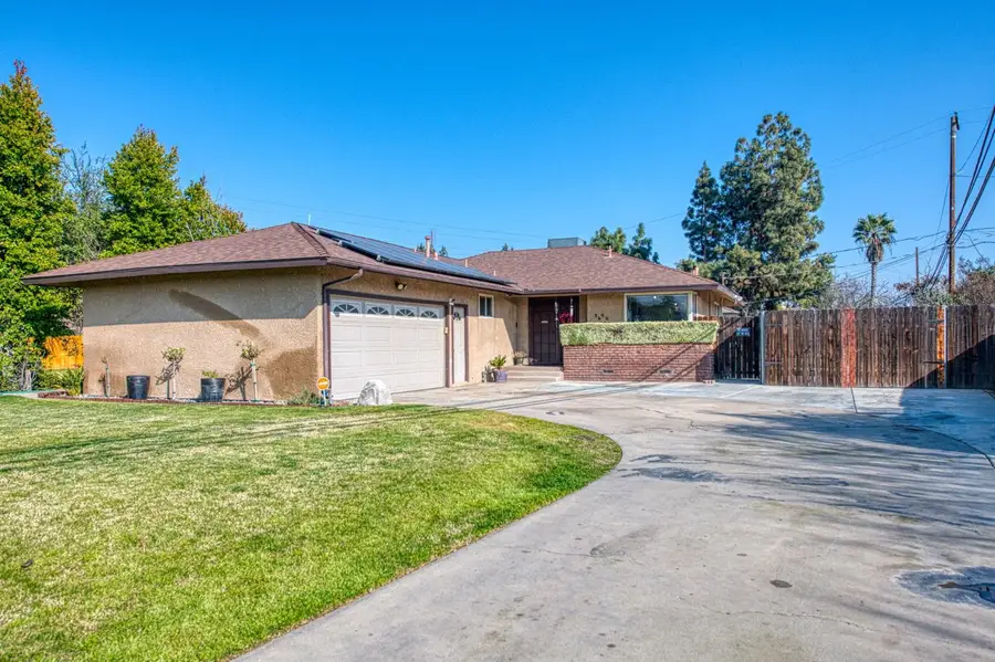 3606 N Callisch Street, Fresno, CA 93726 - Image #2