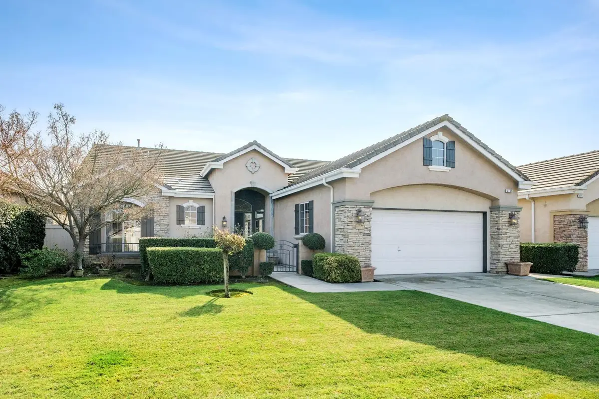 2151 W Via Le Fontane, Fresno, CA 93711 - Image #1