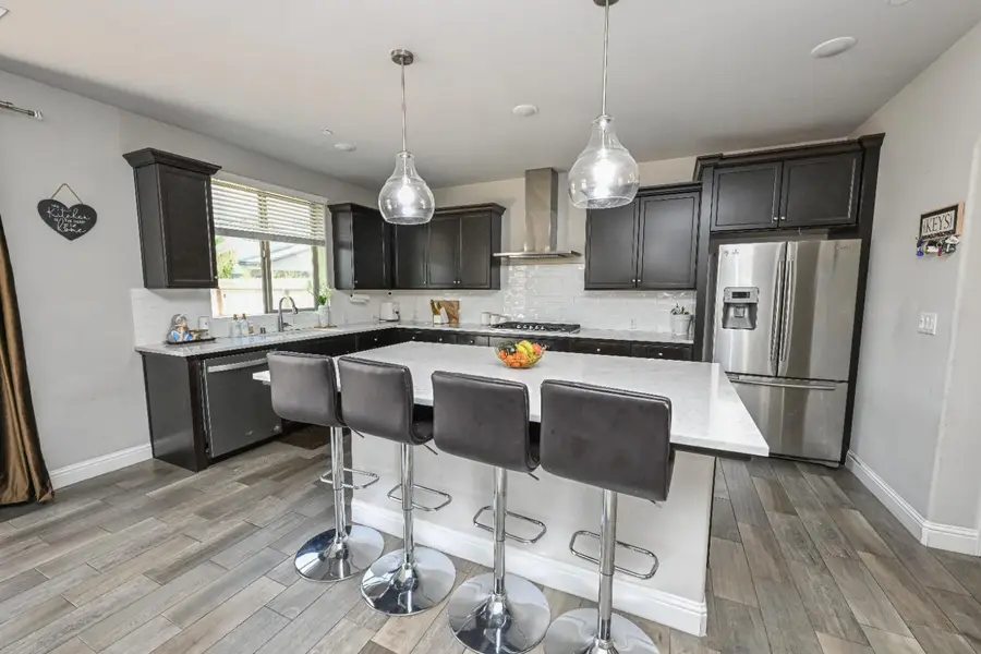 2833 N Armstrong Avenue, Fresno, CA 93727 - Image #3