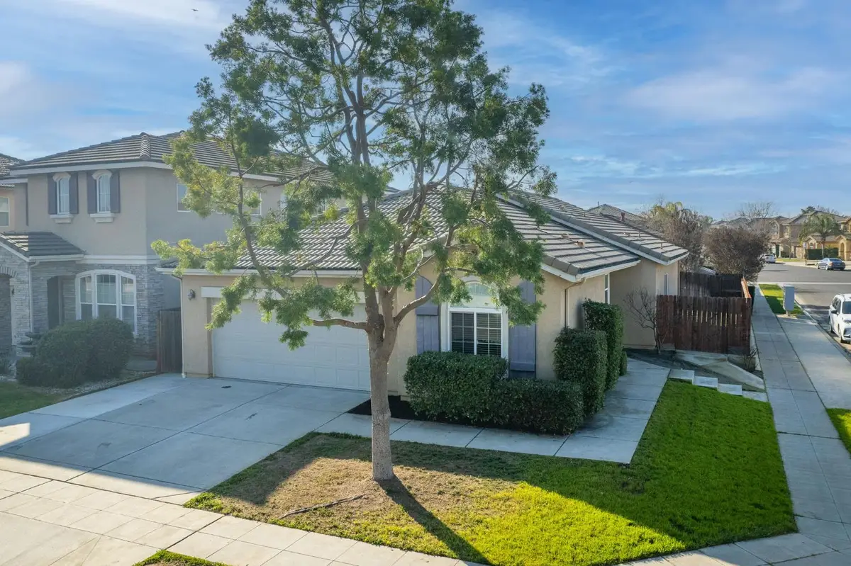 3199 N Schneider Avenue, Fresno, CA 93737 - Image #1