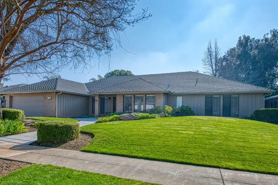 1557 W Warner Avenue, Fresno, CA 93711 - Image #2