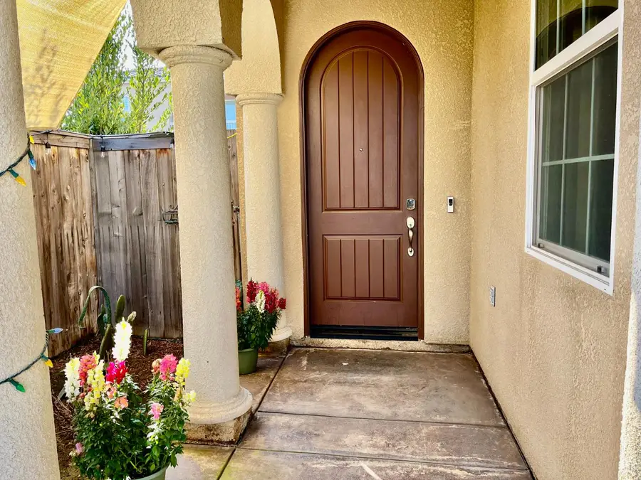 2845 E Goshen, Fresno, CA 93720 - Image #2