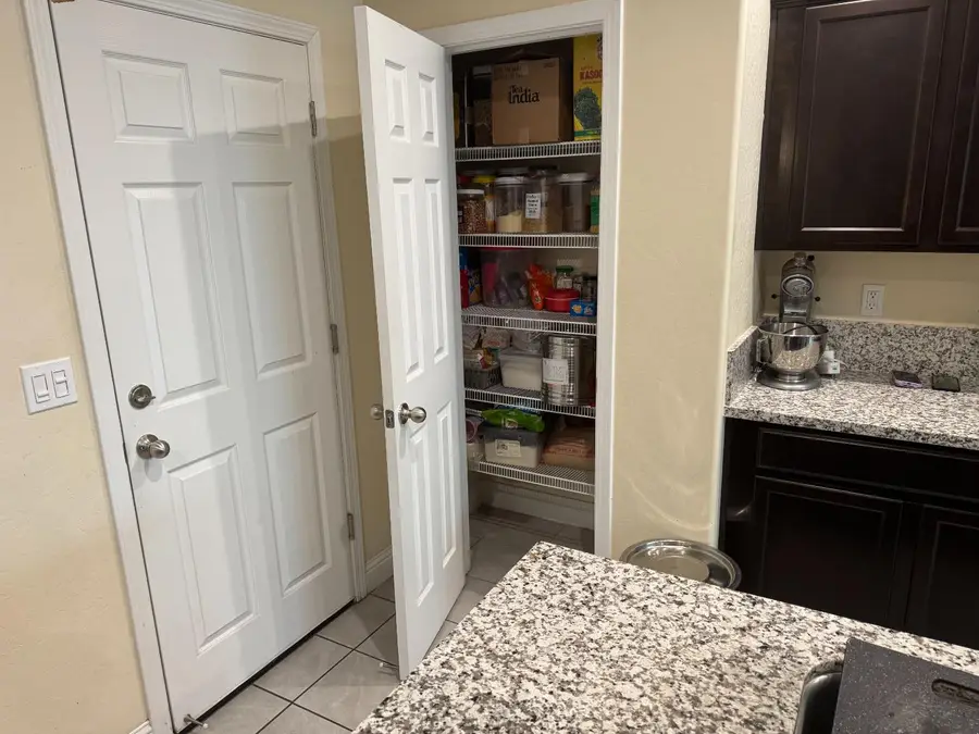 1726 Cleveland Street, Selma, CA 93662 - Image #3