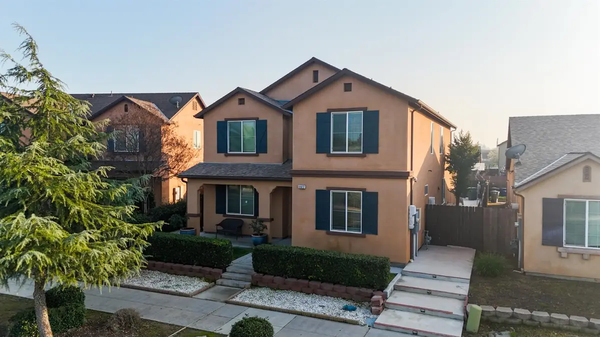 5922 E Fancher Creek Dr, Fresno, CA 93727 - Image #1