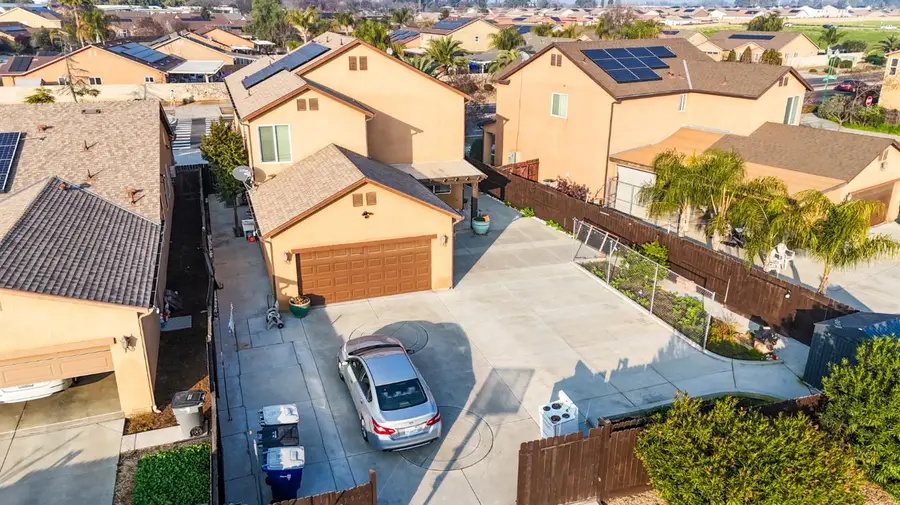 5922 E Fancher Creek Dr, Fresno, CA 93727 - Image #3