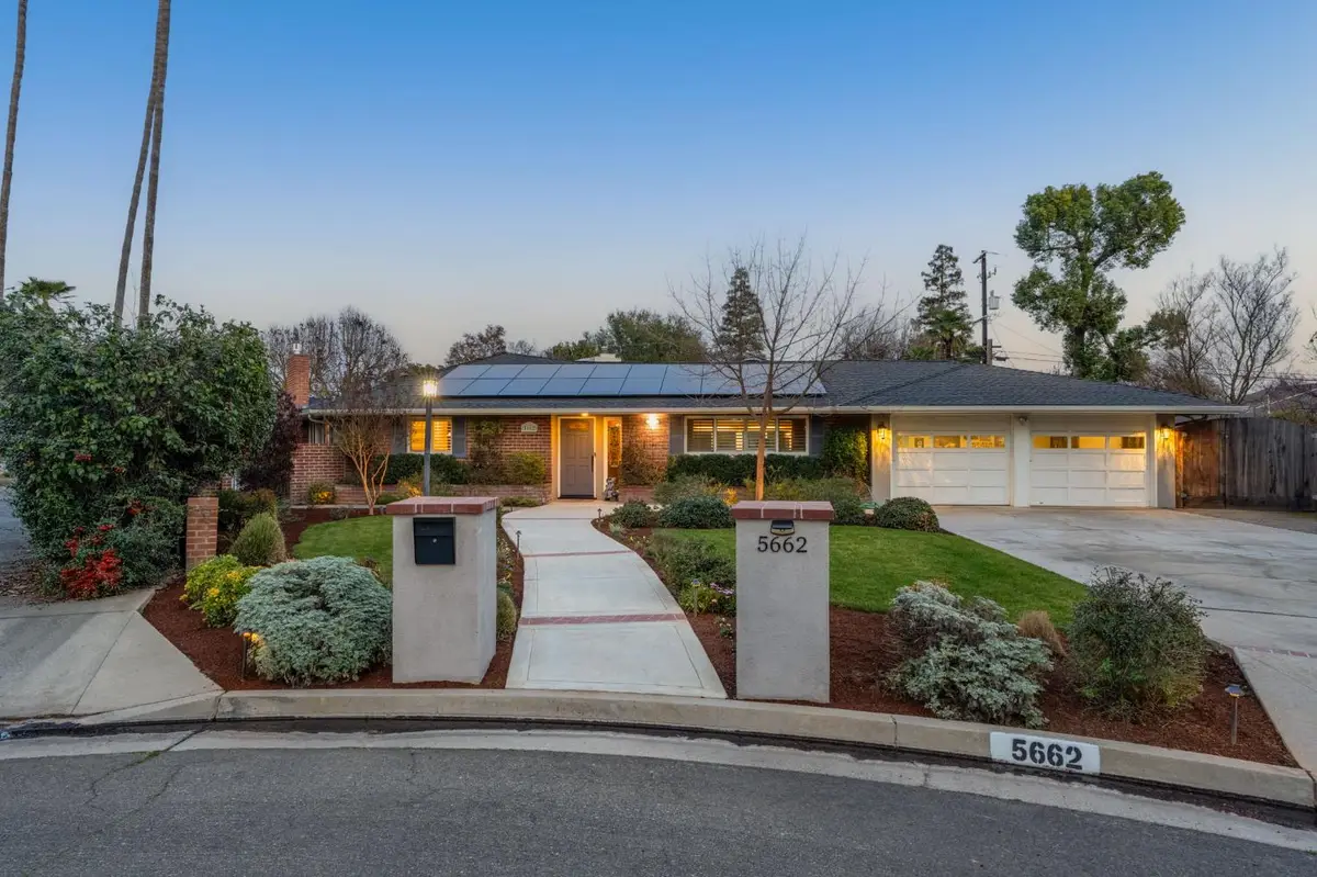 5662 N Thorne Avenue, Fresno, CA 93711 - Image #1