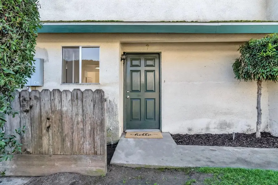 4853 N Winery Circle #105, Fresno, CA 93726 - Image #3