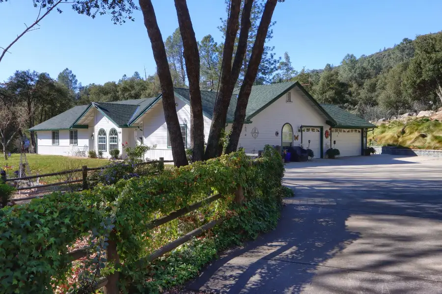 44535 Windsong Way, Ahwahnee, CA 93601 - Image #2