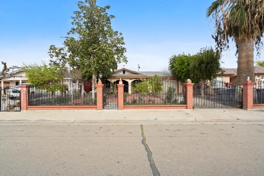 309 E Kern Street, Avenal, CA 93204 - Image #2