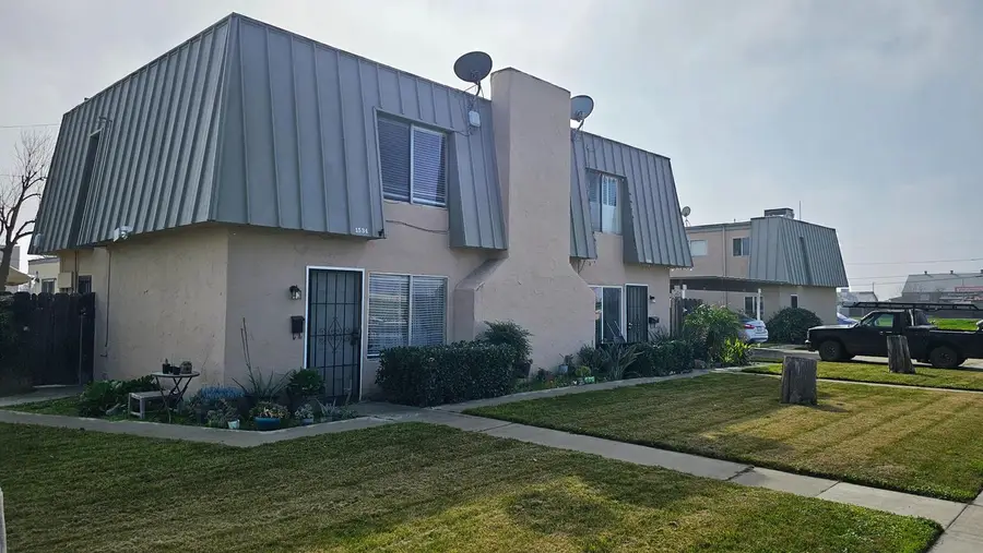 1526 8th Street, Firebaugh, CA 93622 - #2