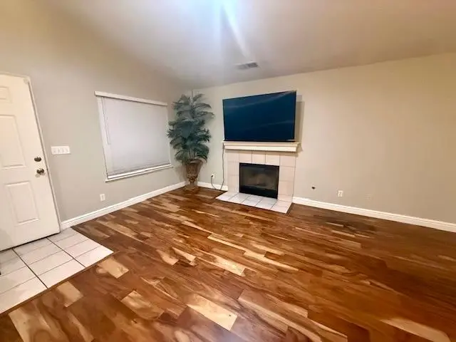 138 Lindquist Street, Kingsburg, CA 93631 - Image #2