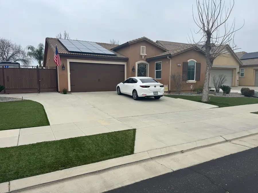 3237 Bellaire Avenue, Clovis, CA 93619 - Image #2