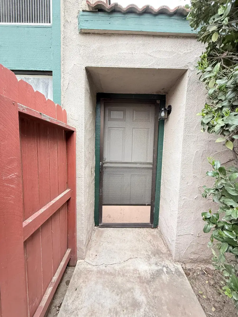 5965 E Shields Avenue #144, Fresno, CA 93727 - Image #3