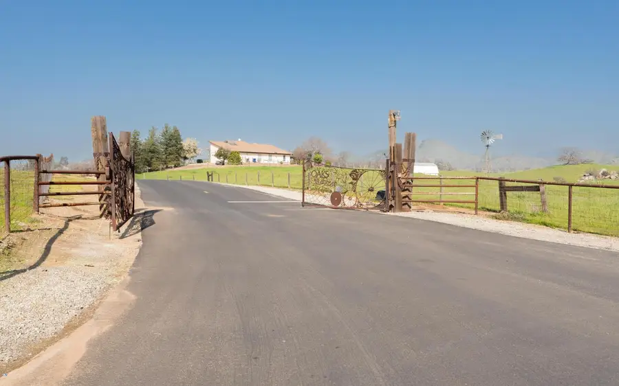 0 Parcel 12, Oak Knoll Lane #00, Clovis, CA 93619 - Image #2