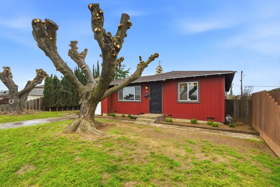 946 6th Street, Livingston, CA 95334 - Image #2