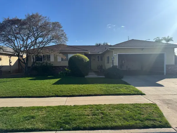 2617 W Sussex Way, Fresno, CA 93705