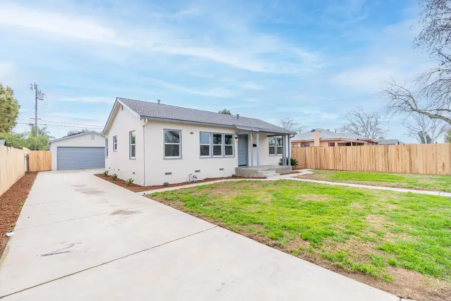 3548 E Lamona Avenue, Fresno, CA 93703 - Image #2