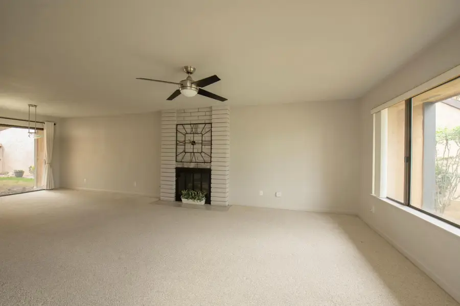 1703 W Santa Ana Avenue, Fresno, CA 93705 - Image #3