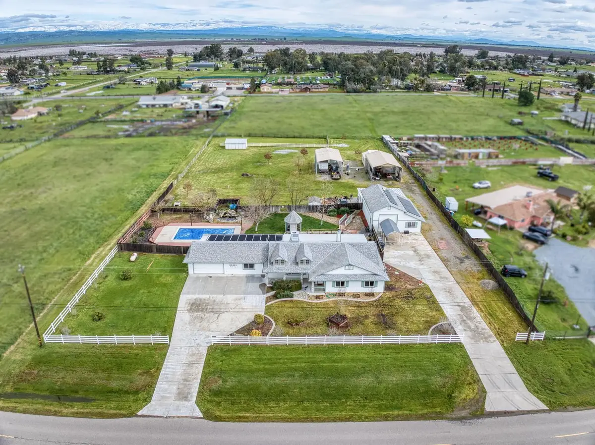 20393 Road 30 1/2, Madera, CA 93638 - #1