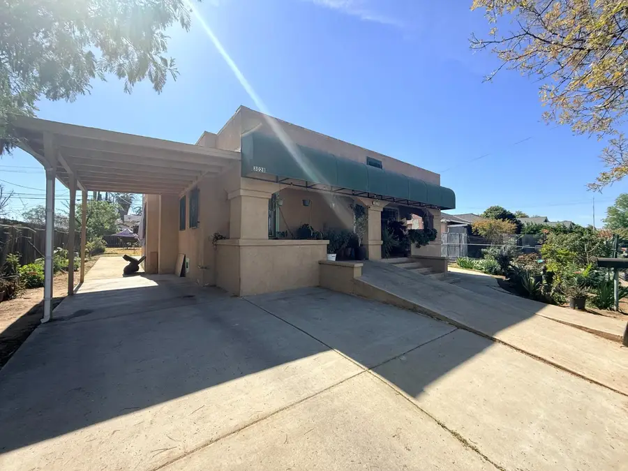 3028 E Grant Avenue, Fresno, CA 93701 - #2