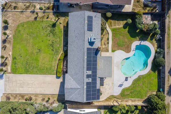 2511 18th Avenue, Kingsburg, CA 93631