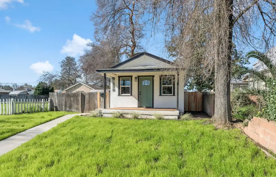 1575 19th Avenue, Kingsburg, CA 93631 - #3