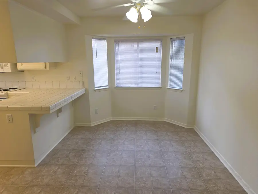 832 Burlingame Ave, Clovis, CA 93612 - #3