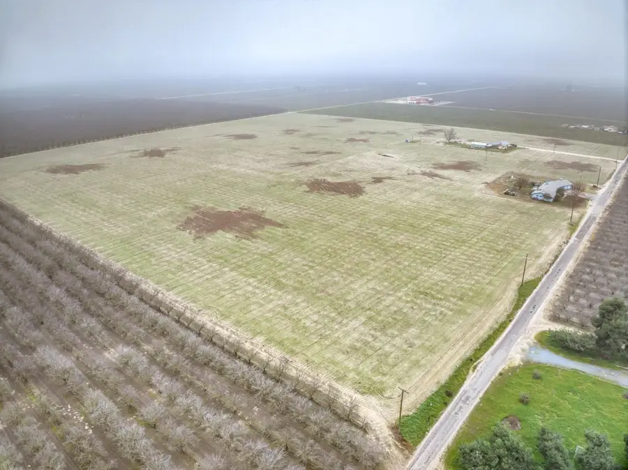 13370 S Bryan Avenue, Caruthers, CA 93609 - #2