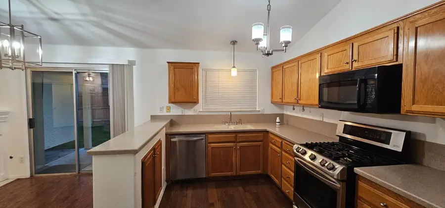 5296 E Harvest Lane, Fresno, CA 93725 - #3