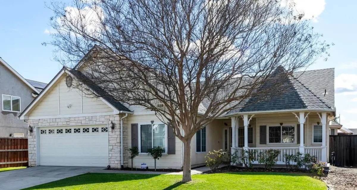 6525 E Raco Avenue, Fresno, CA 93727 - #1