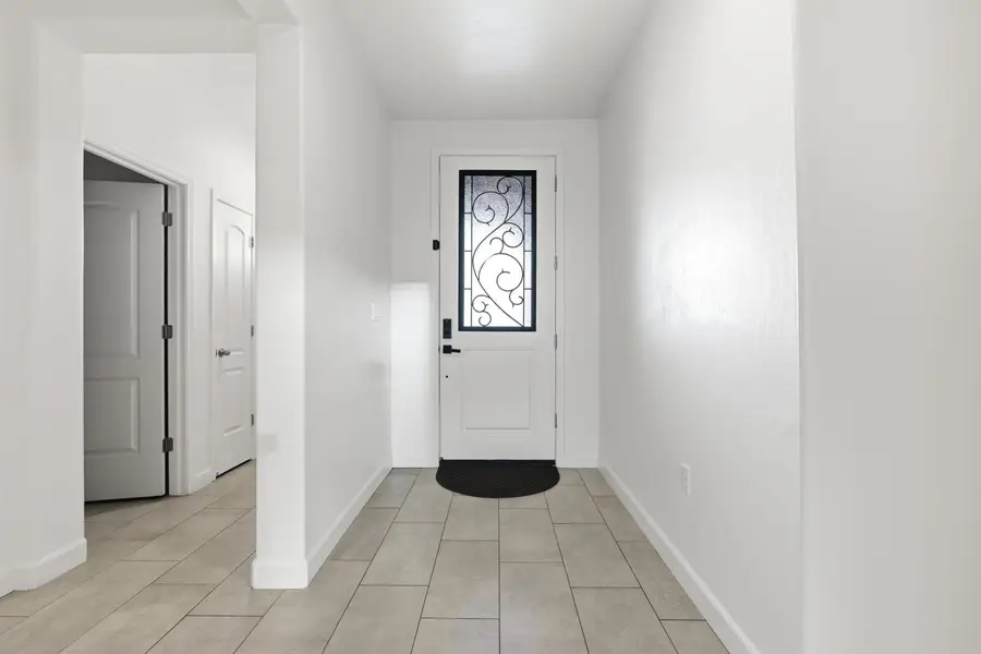 247 Rebel Avenue, Reedley, CA 93654 - #3