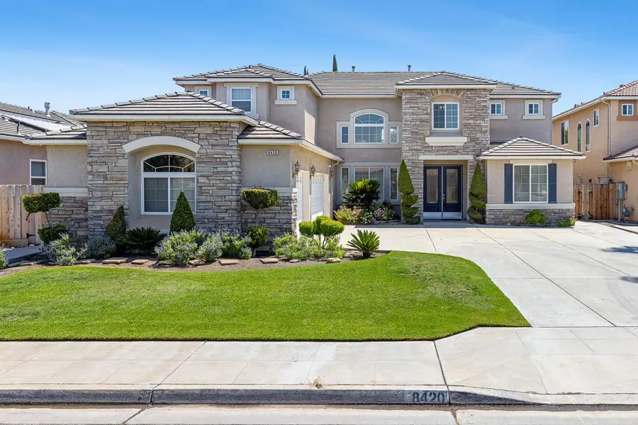 8420 N Ann Avenue, Fresno, CA 93720 - #2