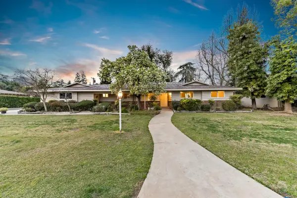 1630 W Robinwood Lane, Fresno, CA 93711