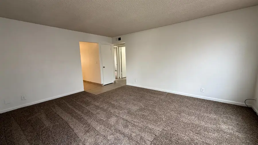 1973 Emma Lee Lane, Hanford, CA 93230 - #2