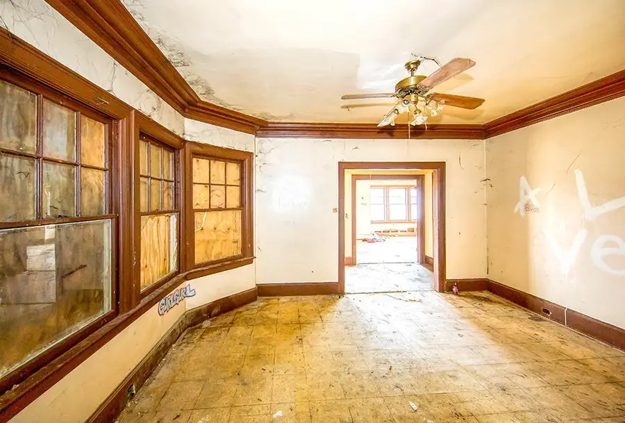 446 N Clark Street, Fresno, CA 93701 - #3