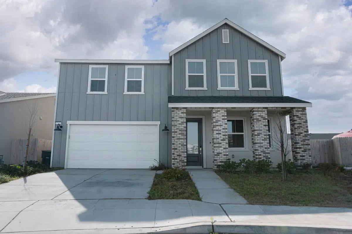 6311 E Robinson Avenue, Fresno, CA 93727 - #1