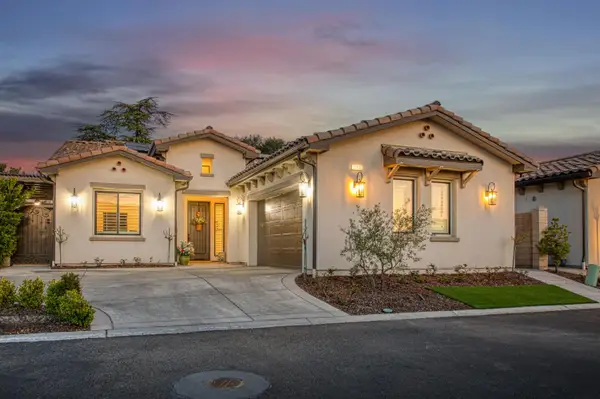 11132 N El Encanto Lane, Fresno, CA 93730