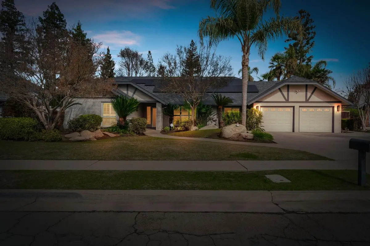 344 E Avante Avenue, Fresno, CA 93720 - #1