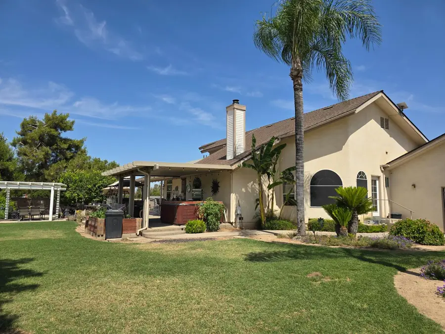 7301 Avenue 424, Dinuba, CA 93618 - #3