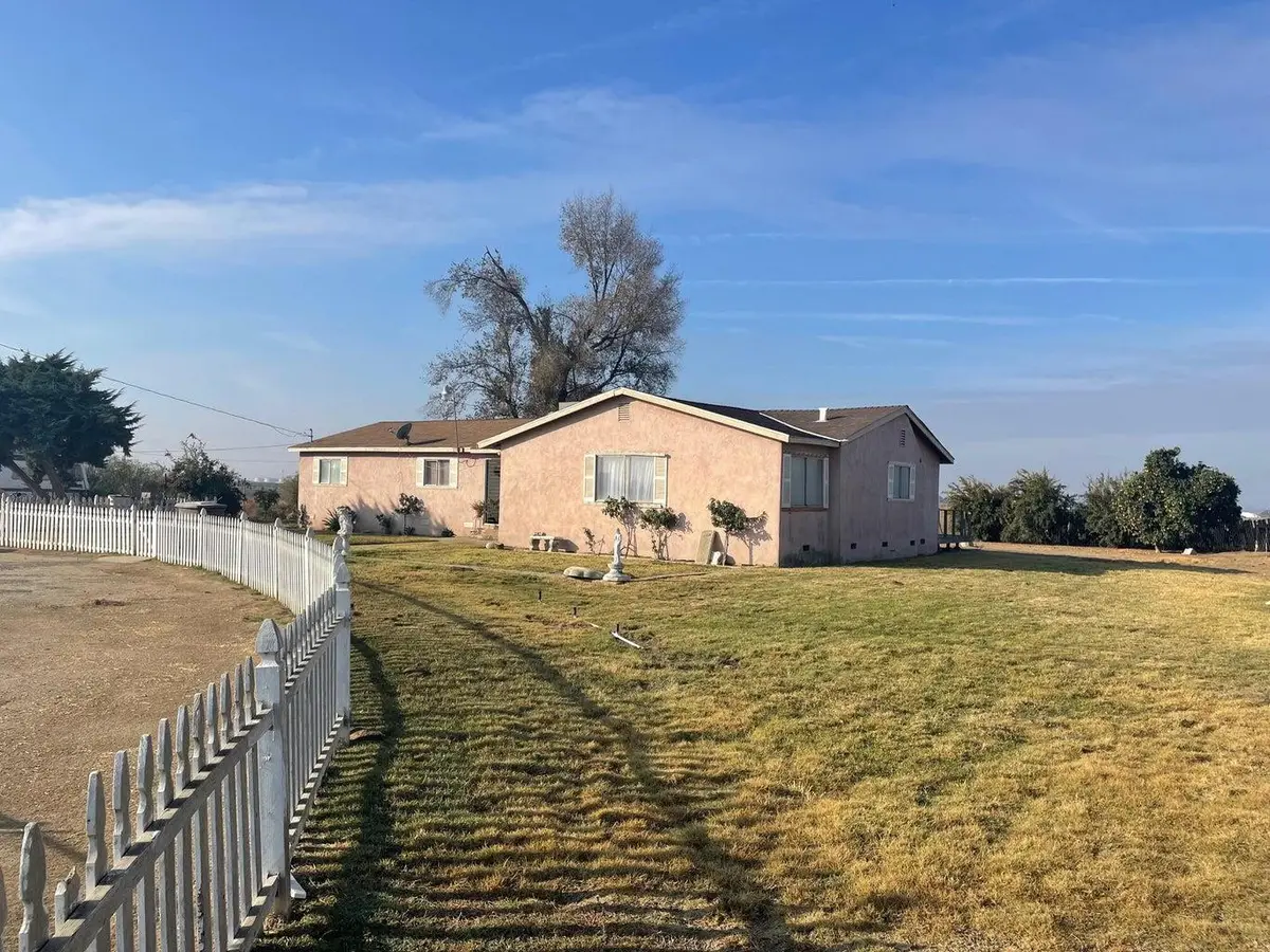 12840 10th Avenue, Hanford, CA 93230 - #1