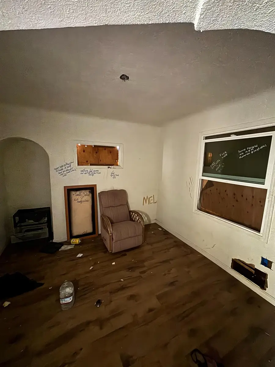 2044 E Tyler Avenue, Fresno, CA 93701 - #2